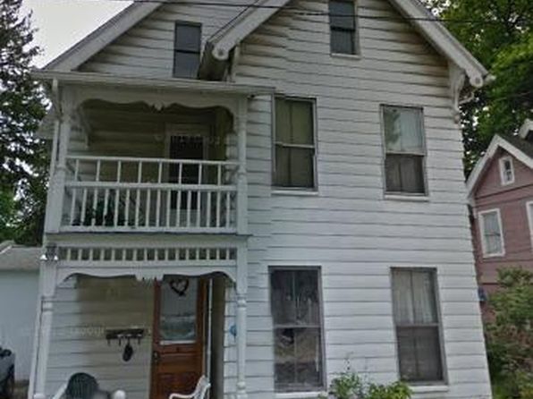 14 Simons Ave Floor 1