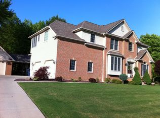1190 Sharrott Creek Dr, North Lima, OH 44452