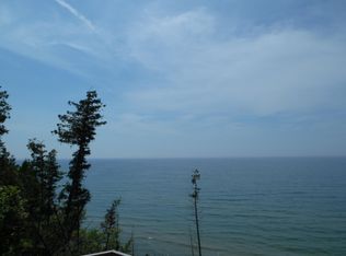 7235 Pacific Ave, South Haven, MI 49090