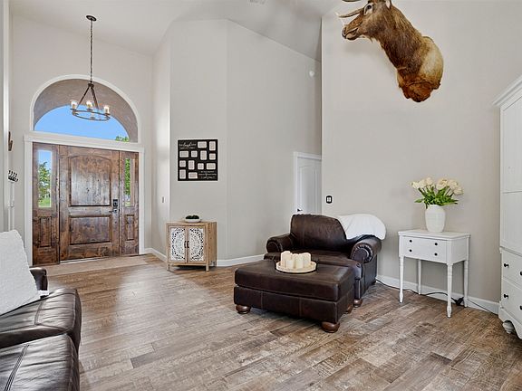 5th image of 1153 W Via Le Paz Dr