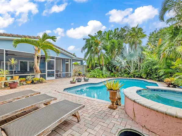2400 NE 5th Avenue, Wilton Manors, FL 33305