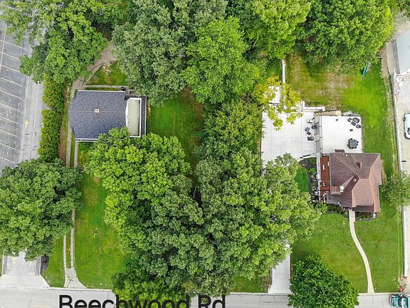 3rd image of 40 Beechwood Rd