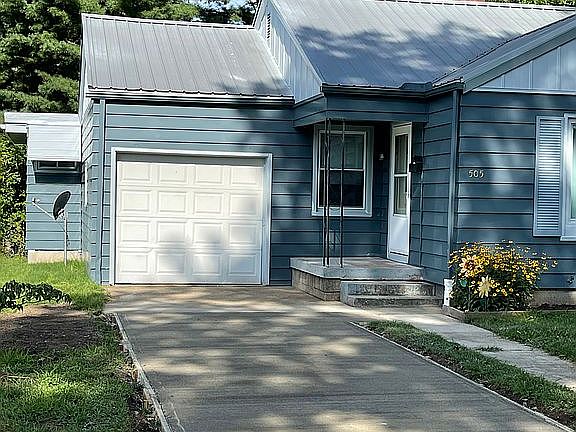 4th image of 505 Barton Ave