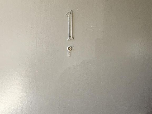 4th image of 10848 Morrison St #2