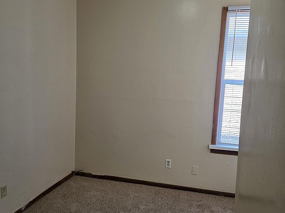 3rd image of 3014 Morgan Ave N #1