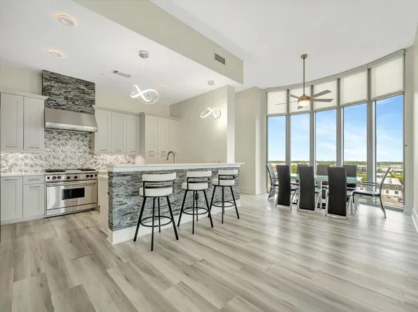 4821 Nasa Pkwy APT 6E, Seabrook, TX 77586