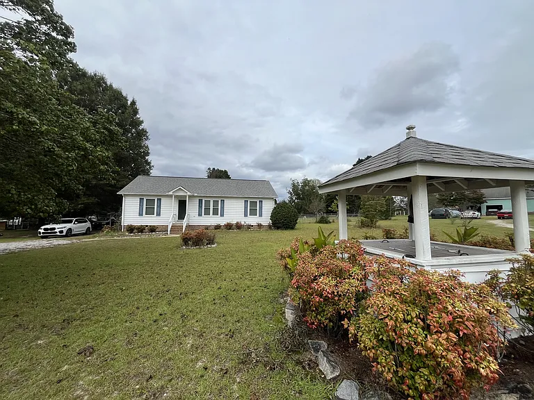 Peaceful Home in Willow Springs All-Inclusive & Ready to Move In!