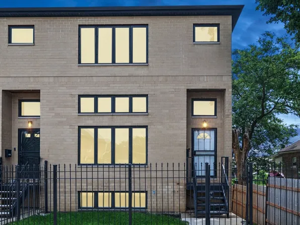 (undisclosed Address), Chicago, IL 60643
