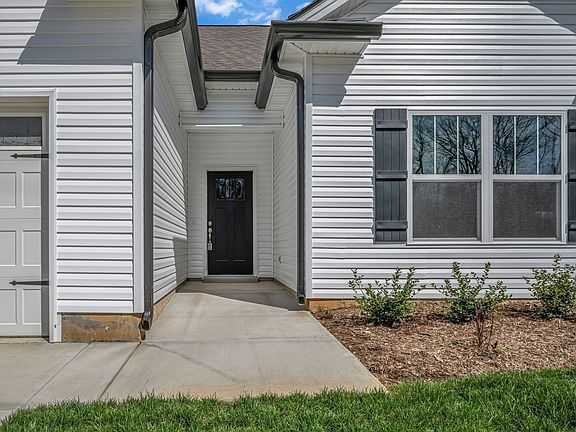 3rd image of 209 E Quail Hollow Way Lot 12
