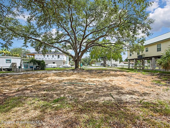 5th image of 6134 Island Dr