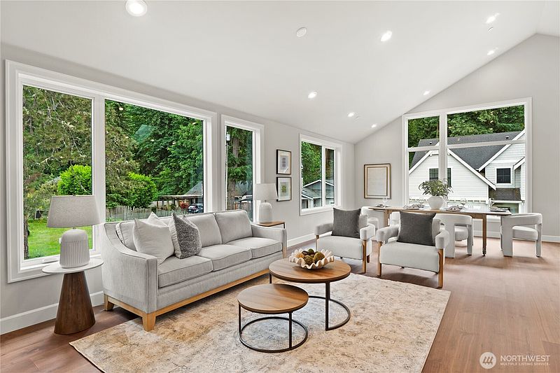 4th image of 529 SE Bush Street #B