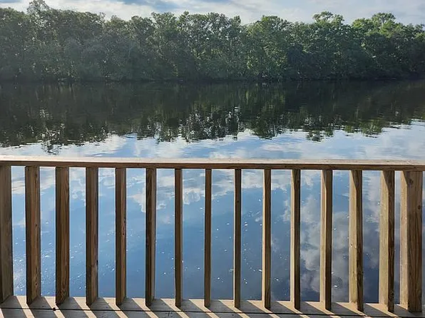 663 SE 295th Ave, Old Town, FL 32680