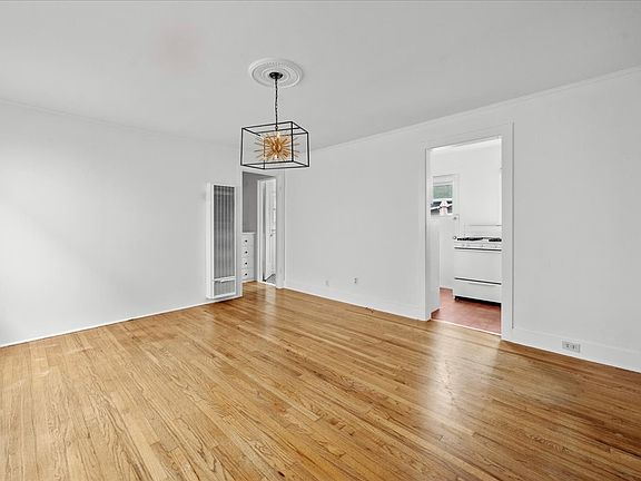 5th image of 49 Paloma Ave APT C