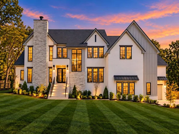 742 Templeton Dr, Nashville, TN 37205