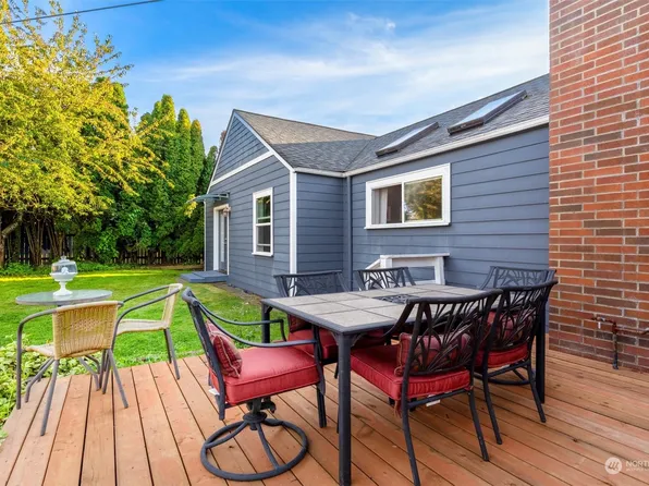 2736 Nome Street, Bellingham, WA 98225