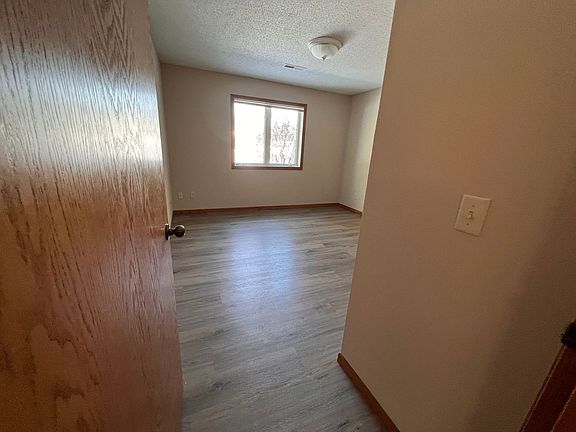 4th image of 351B Williamsburg Pl