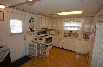 3rd image of 163 Cypress Ln W
