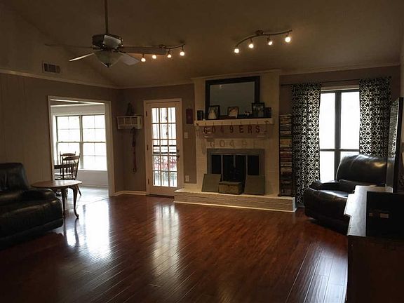 3rd image of 5596 Autumn Glen Dr