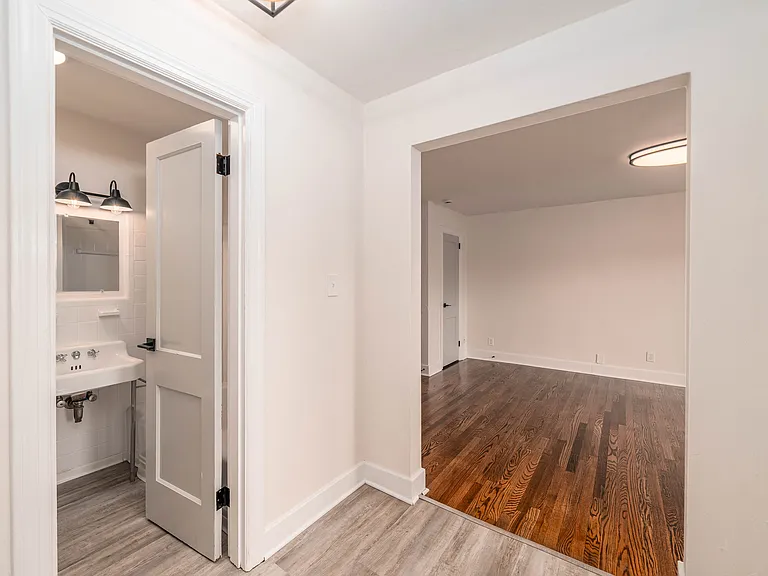 Sherwood Flats — Photo 14