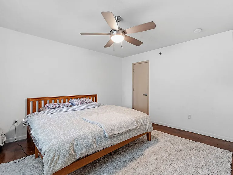 41 Waller St #209 — Photo 15