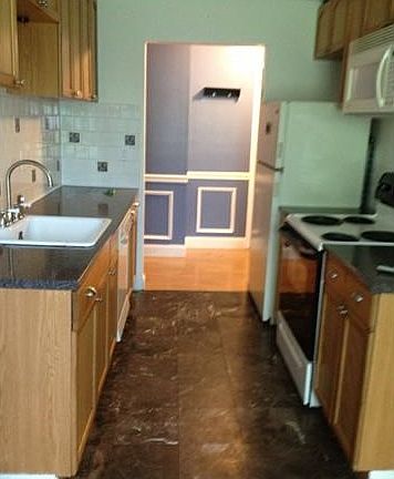 3rd image of 36 Ameridge Dr
