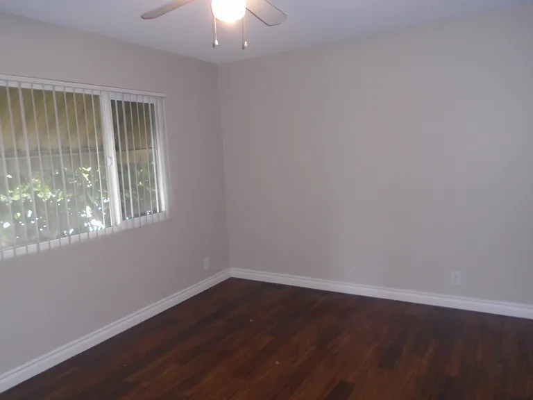 694 Spruce Ave #G — Photo 13