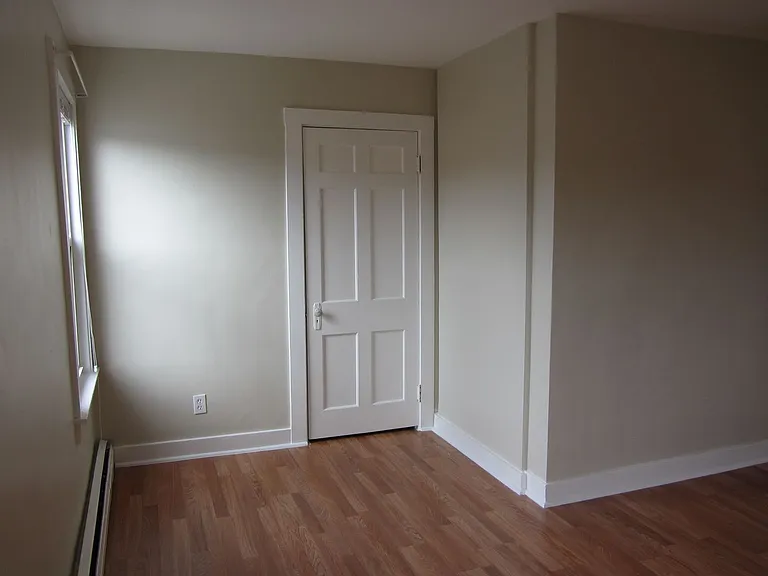 13 Bacon St — Photo 9