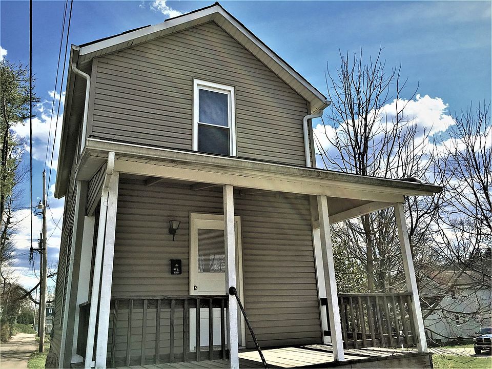 1st image of 718 1/2 Front St