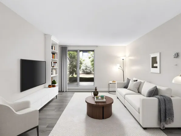 1121 Howie Ave #107, Coquitlam, BC V3J 1T9