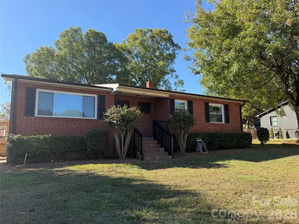 527 Annex Ave, Kannapolis, NC 28083