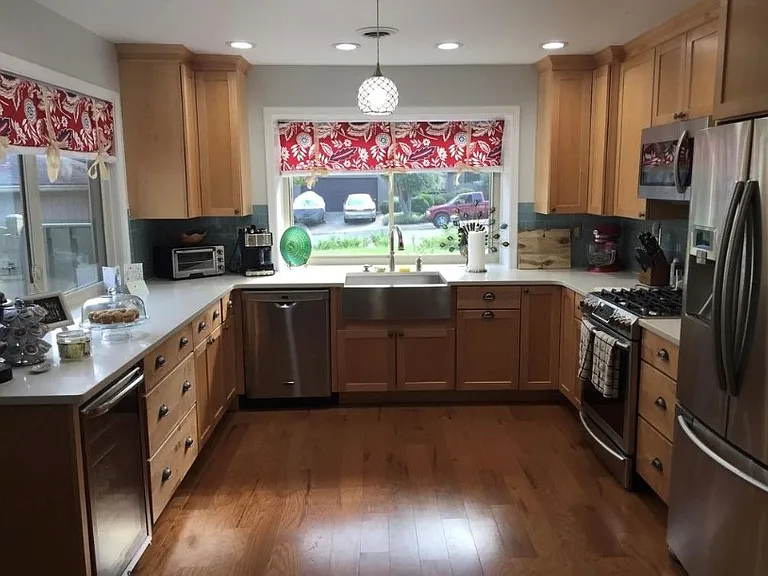 1503 Lake Forest Dr — Photo 2