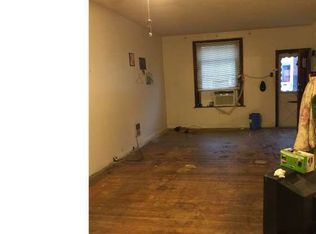 816 Winton St, Philadelphia, PA 19148