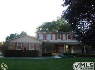 3168 Tamarron Dr, Rochester Hills, MI 48309