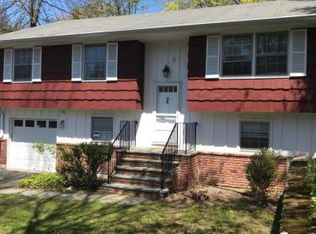 20 Havemeyer Ln, Old Greenwich, CT 06870