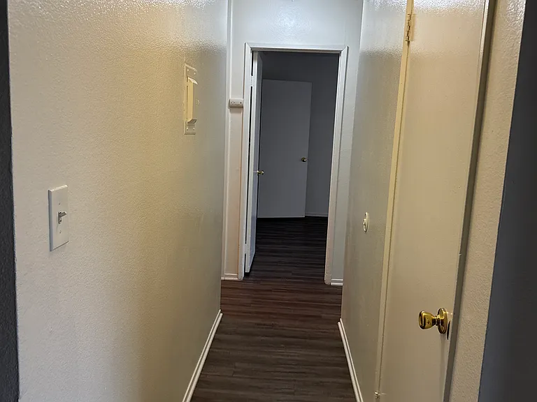 14133 Lemoli Ave #6 — Photo 8