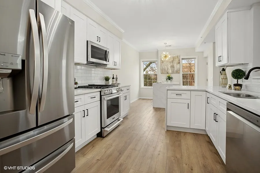 2 bed, 1700 sqft, $3,800 — Photo 3