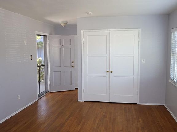 5th image of 3949 Kansas St APT 1