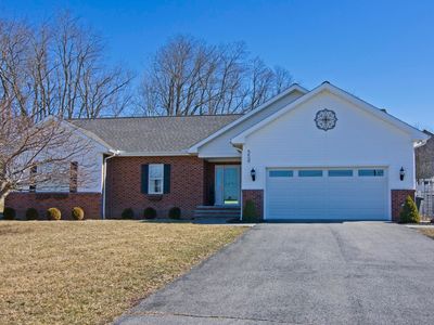 352 E Bailey Rd, Lewisburg, WV, 24901