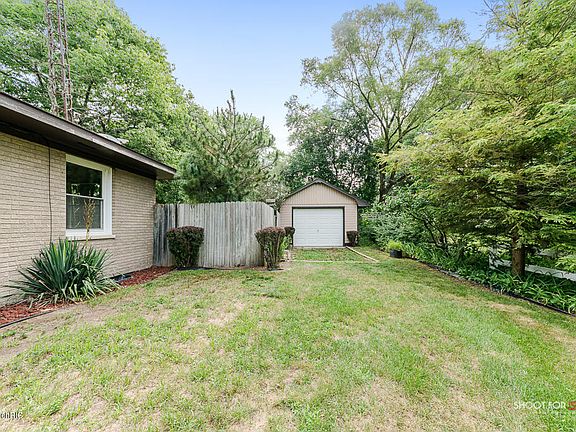 5th image of 4510 S Virginia Dr