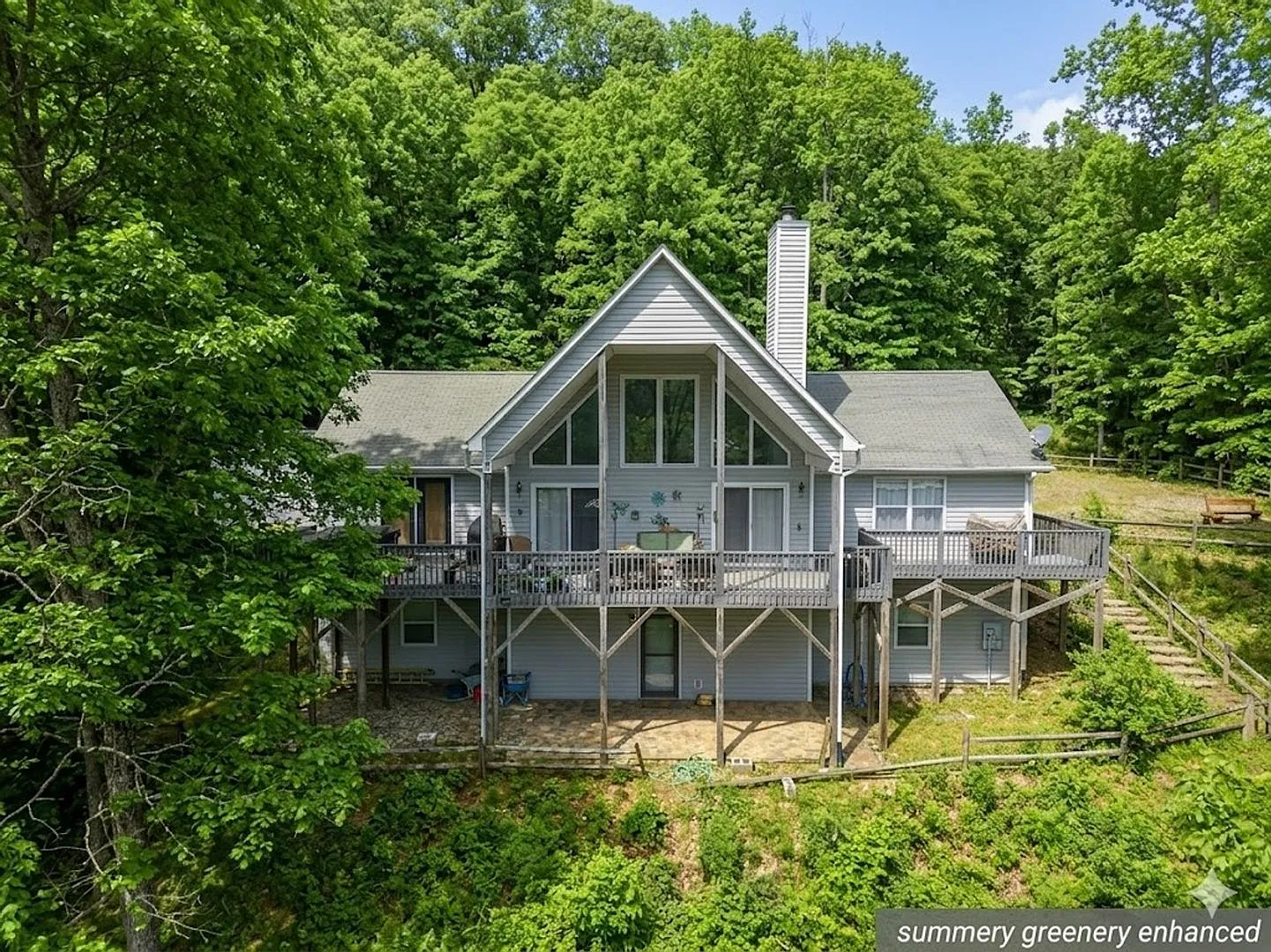 Spacious 4BR/3 bath Mountain House in Waynesville — Photo 3