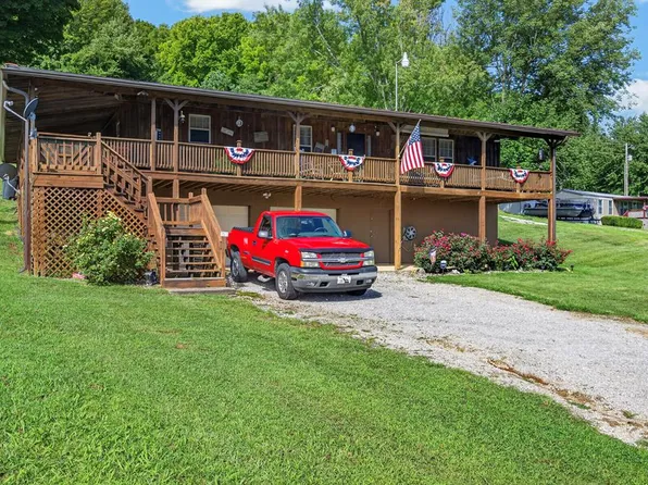 955 Livingston Boat Dock Rd, Allons, TN 38541