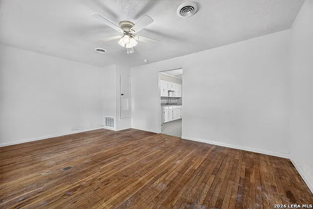 239 Nock Ave — Photo 5
