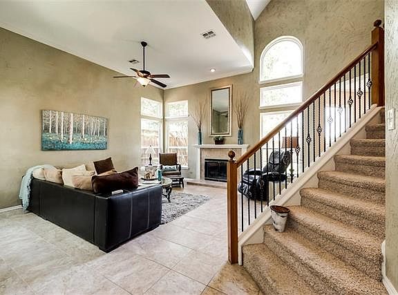 4th image of 2232 Briarcrest Dr
