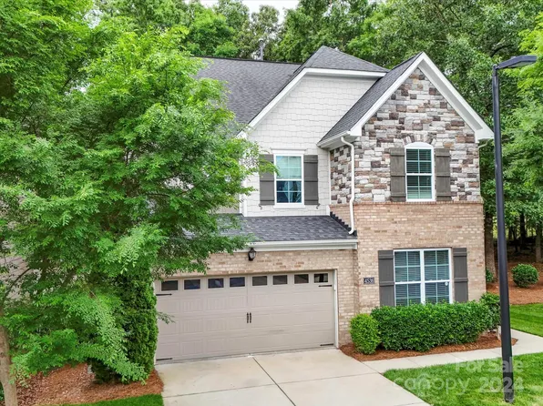 4536 Blackmuir Woods Circle, Charlotte Nc, NC 28270