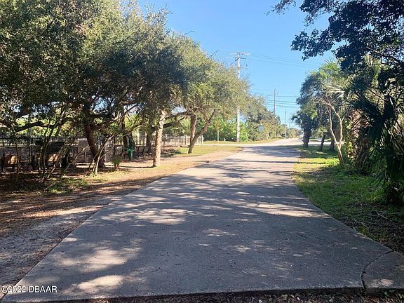 5th image of 102 S Oceanview Ave