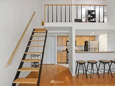 300 10th Ave #B402 — Photo 5