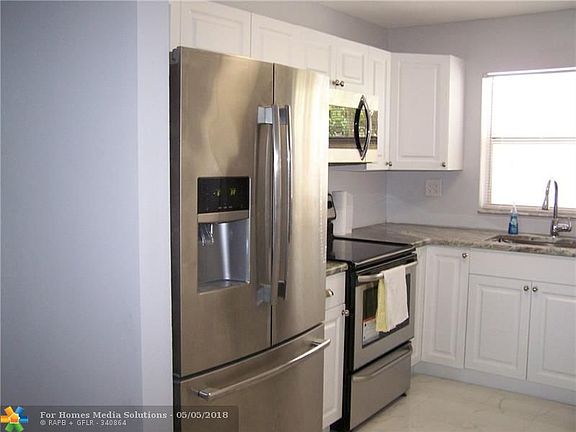 3rd image of 9241 Sunrise Lakes Blvd APT 207