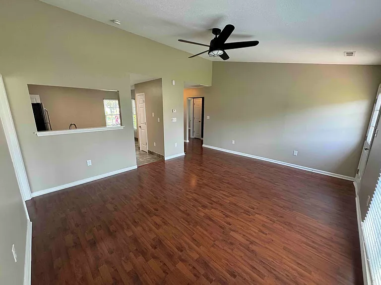 3618 Chepstow Ct — Photo 2
