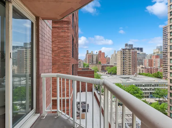 206 East 95th Street 12B image 12 of 12