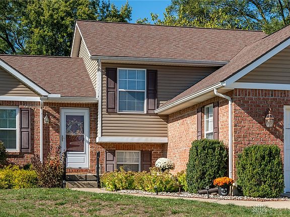 3rd image of 74 Meadowgate Ct